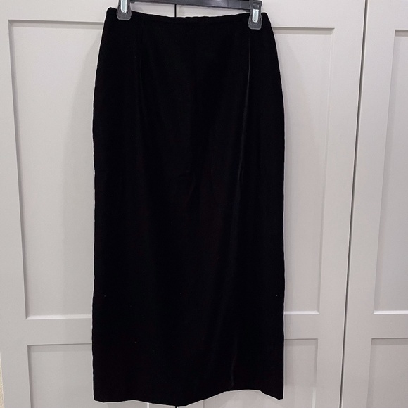 Liz Claiborne Dresses & Skirts - Liz Claiborne Lizsport Petite Black Velvet Midi Column Skirt 6P